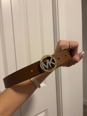 Michael Kors Tan/Pink 30cm Reversible Pebbled Belt with Gold MK Logo Buckle